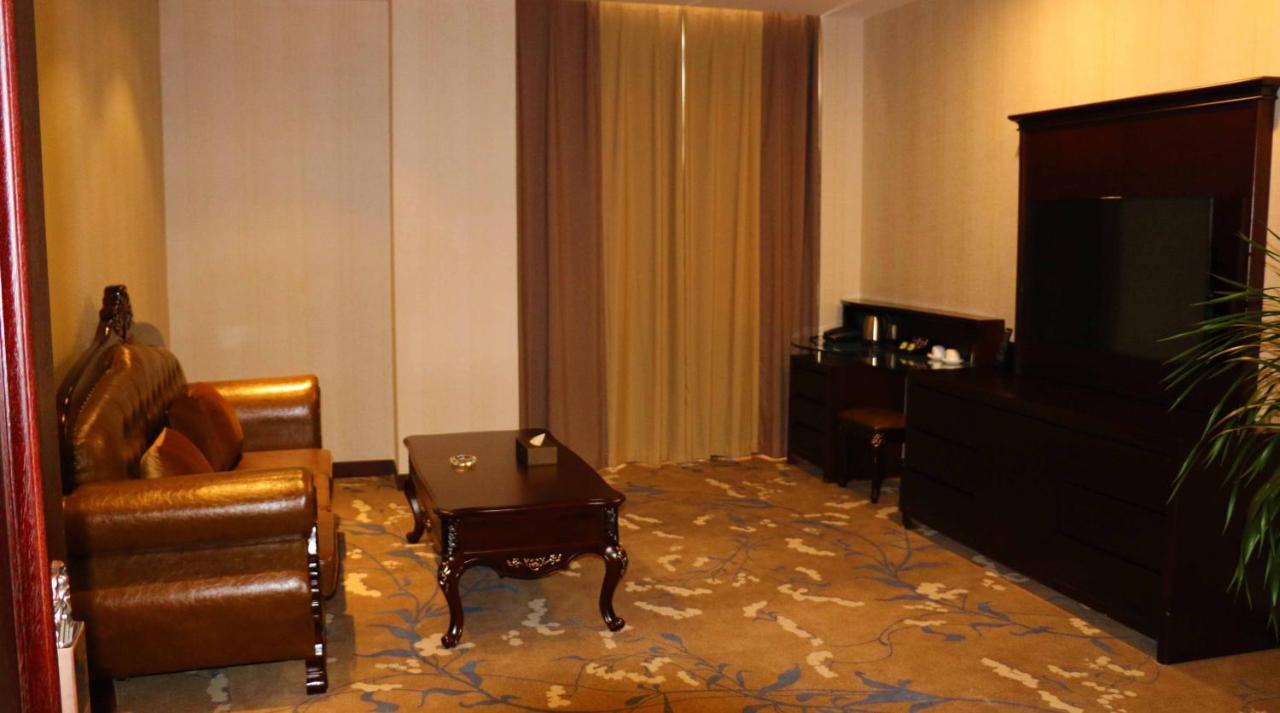 Hohhot Level Of Details Hotel Bagian luar foto