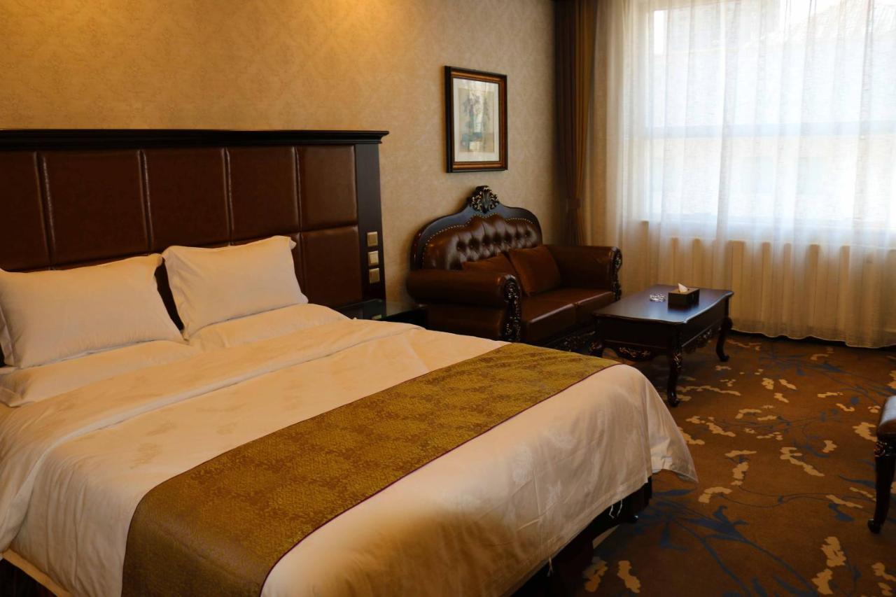 Hohhot Level Of Details Hotel Bagian luar foto